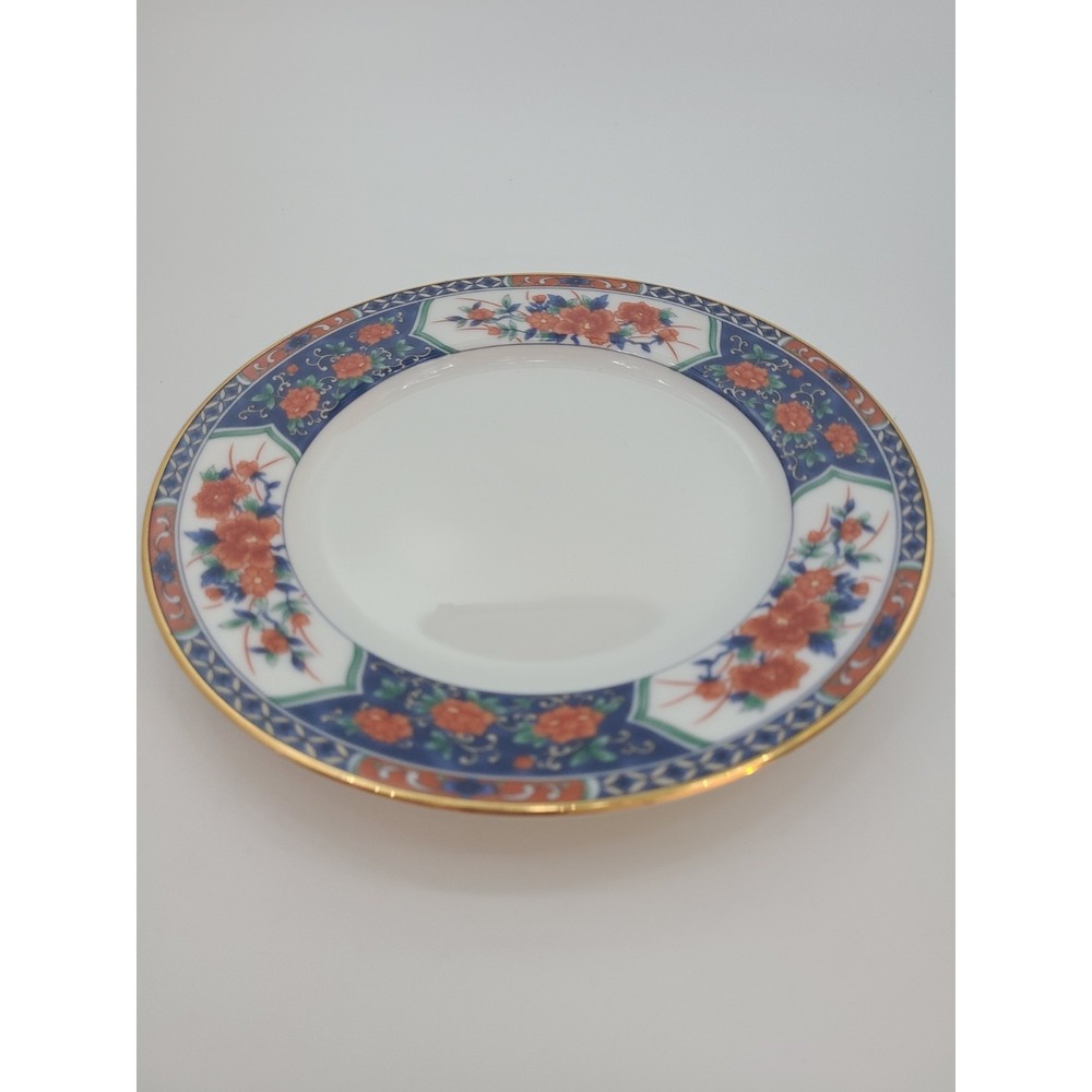 Tiffany & Co. Imari-style porcelain plate featuring a floral pattern. 8"